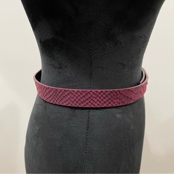 Nanette Lepore Purple Snake Embossed Leather Belt Waist Belt NWOT Size Medium main image 6